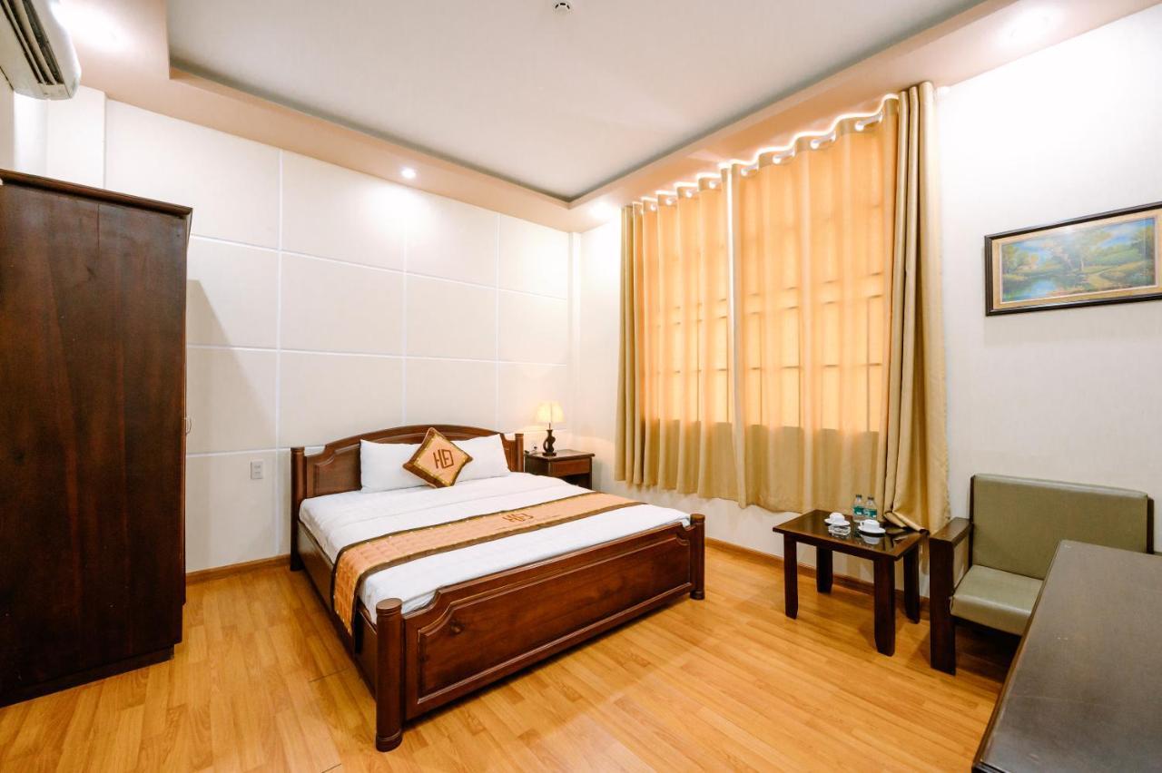 Hoang Duc Hotel Chau Doc Exterior photo